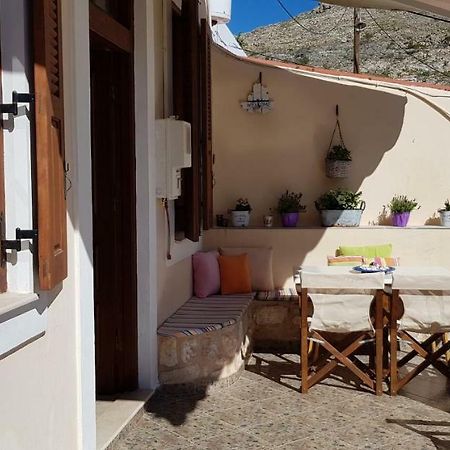 Mika'S House Villa Chalki Town Екстериор снимка
