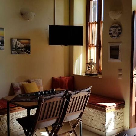 Mika'S House Villa Chalki Town Екстериор снимка